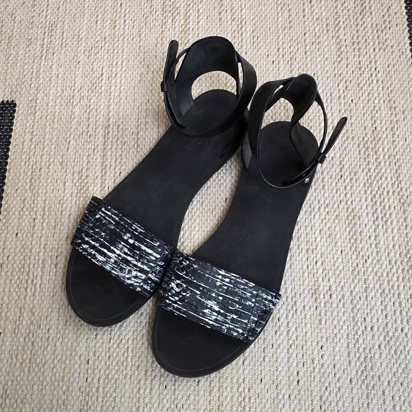 Vince Striped Snake Ankle-wrap Sandals - Picture 4 of 11